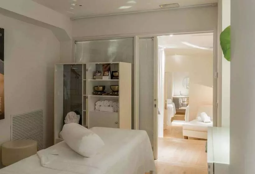 Hotelli Continentale   Lungarno Collection