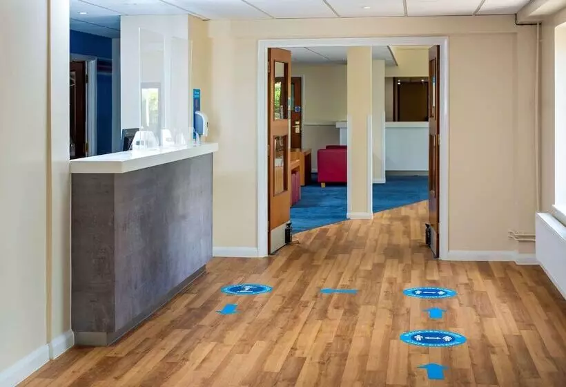 Отель Ibis Budget Stansted Bishops Stortford