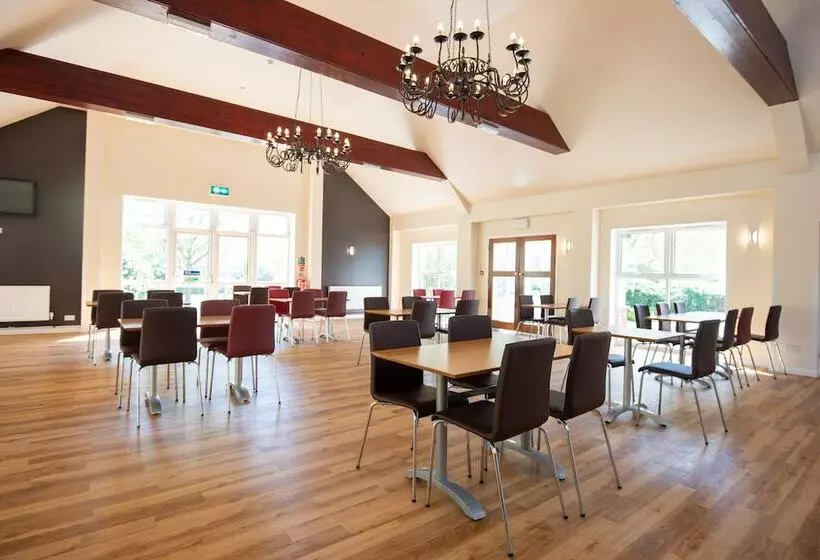 Отель Ibis Budget Stansted Bishops Stortford