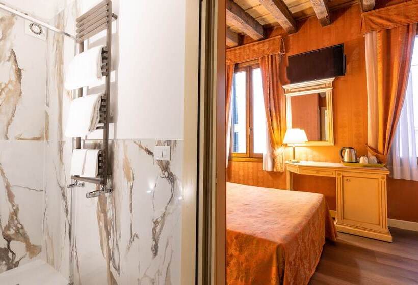 Hotel Lanterna Di Marco Polo