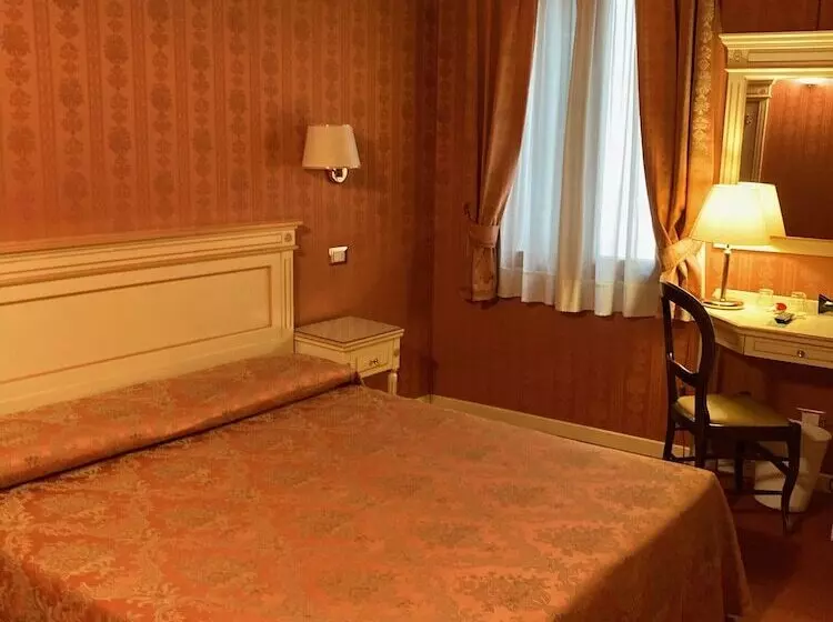 هتل Lanterna Di Marco Polo