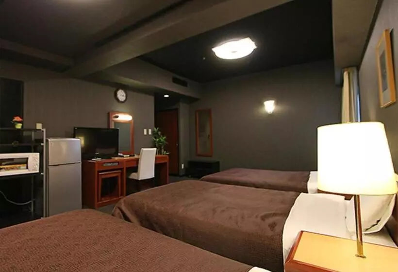 Отель Livemax Budget Yokohama Tsurumi