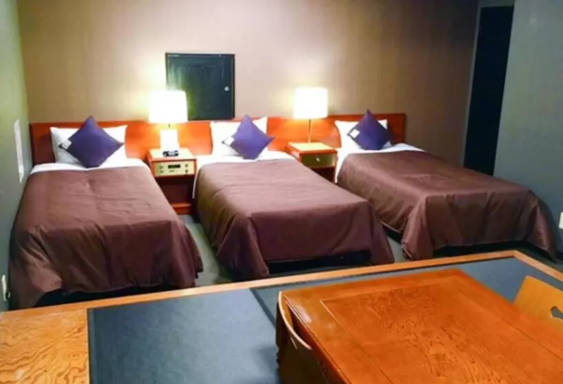 Отель Livemax Budget Yokohama Tsurumi