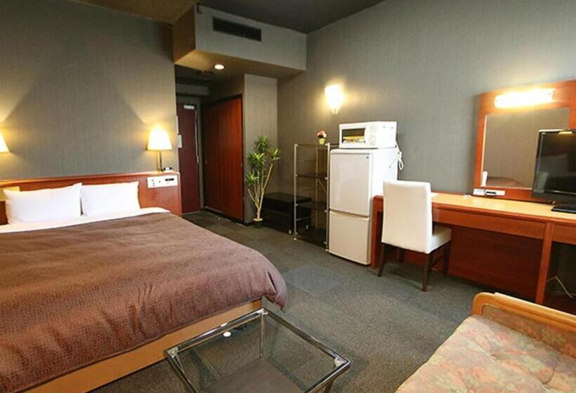 בית מלון כפרי Livemax Budget Yokohama Tsurumi