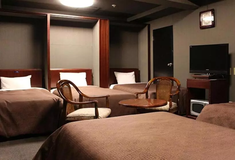 Отель Livemax Budget Yokohama Tsurumi