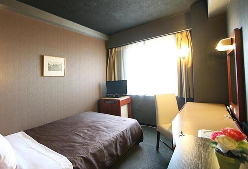 בית מלון כפרי Livemax Budget Yokohama Tsurumi