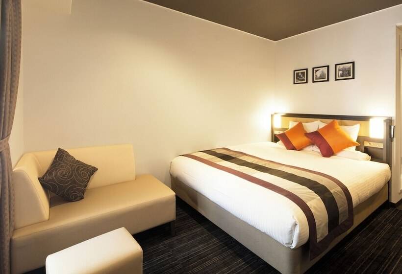 Отель Mystays Shinsaibashi