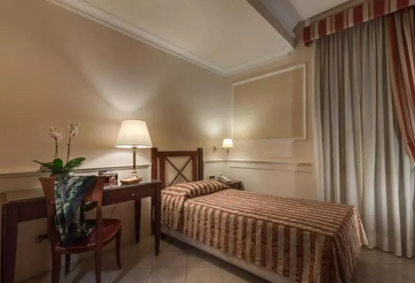 בית מלון כפרי Palazzo Cardinal Cesi