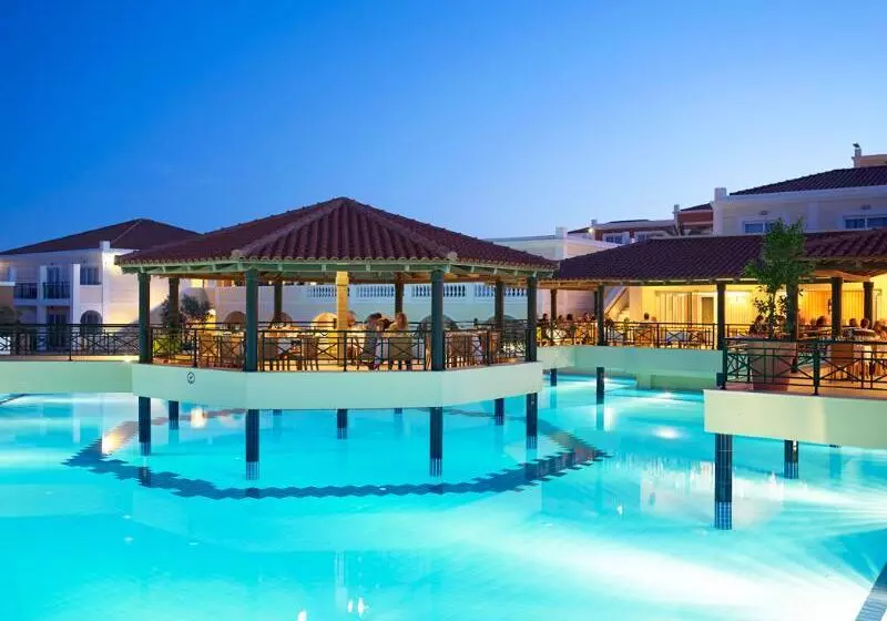 Отель Porto Bello Royal