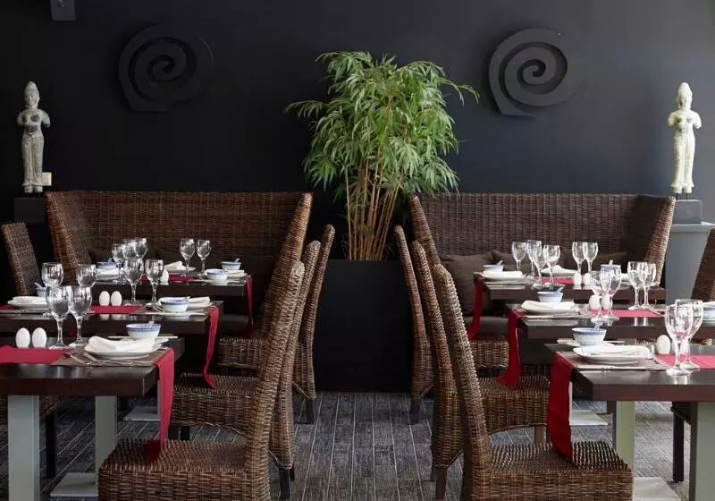 Отель Porto Bello Royal