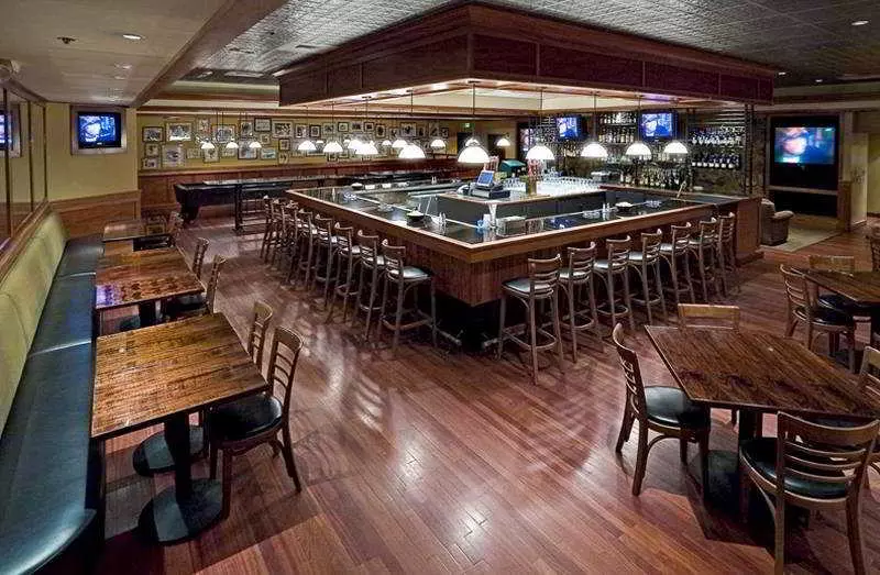 Отель Sheraton Salt Lake City