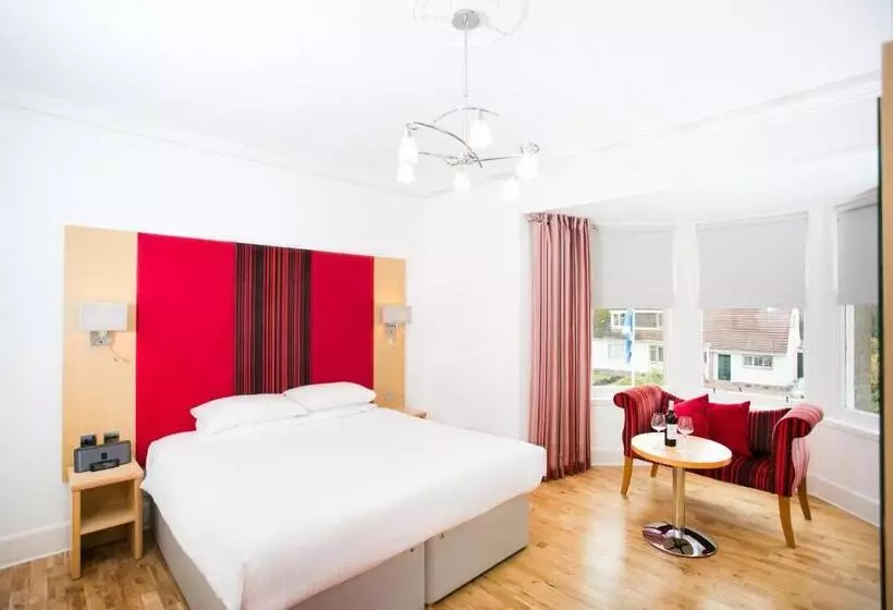 ホテル The Clubhouse B&b