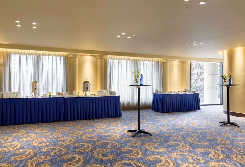 فندق Wyndham Grand Athens