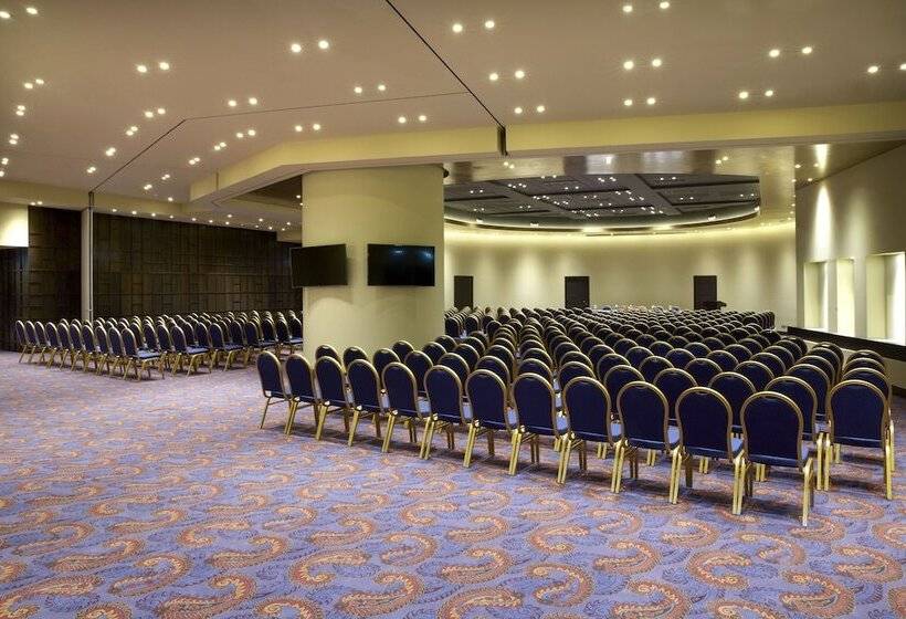 فندق Wyndham Grand Athens