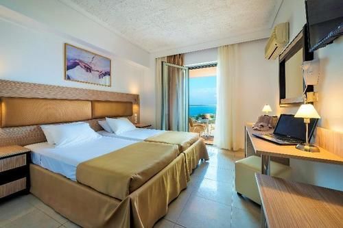 Niriides Beach Hotel