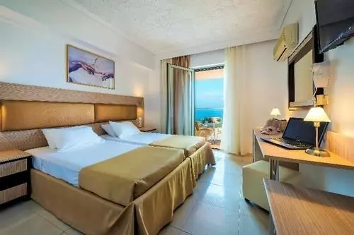 Niriides Beach Hotel