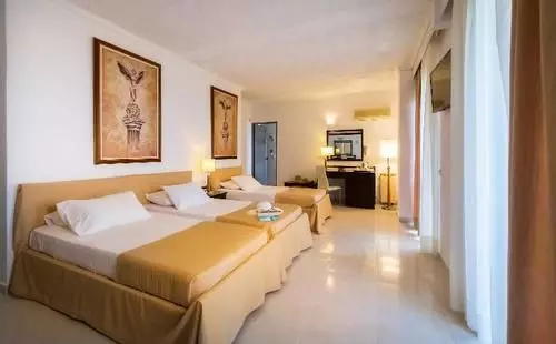 Niriides Beach Hotel