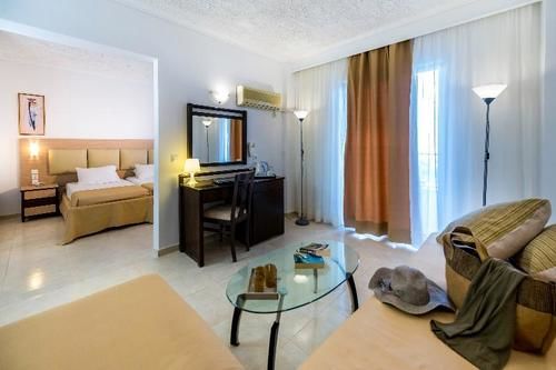 Niriides Beach Hotel