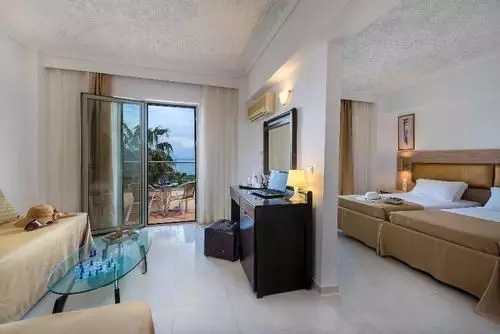 Niriides Beach Hotel