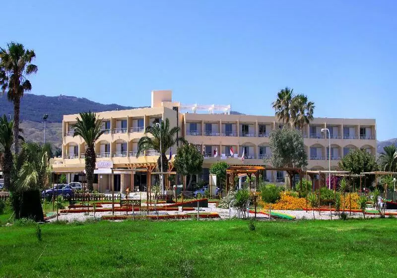 Niriides Beach Hotel