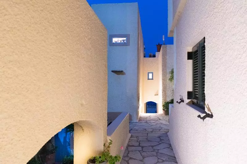 Porto Sisi Hotel Apartments