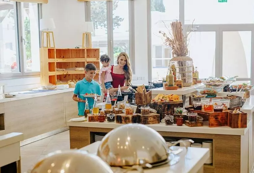 Louis St. Elias Resort & Waterpark