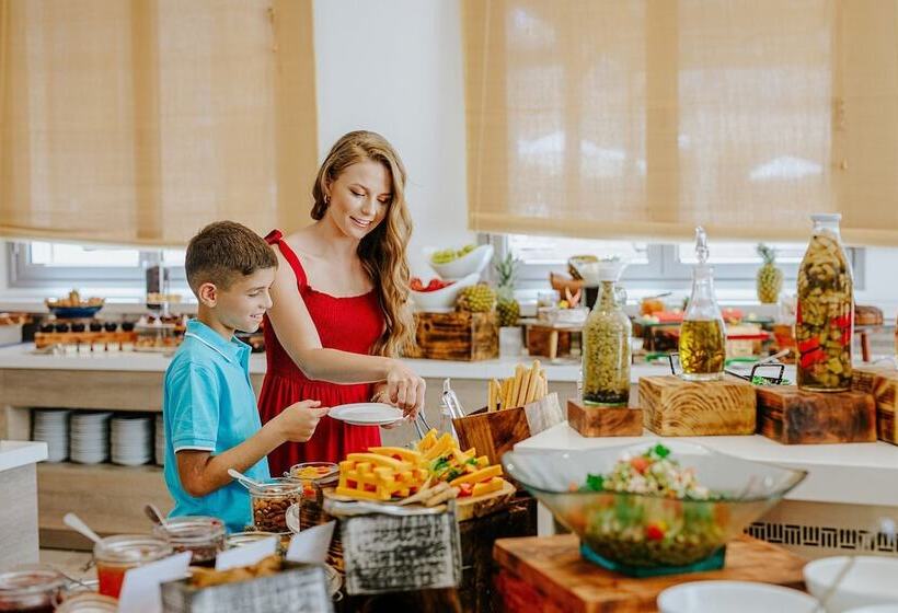 Louis St. Elias Resort & Waterpark