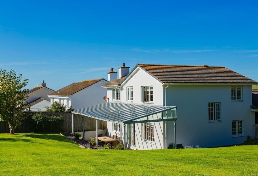 Croyde Meadowbank 4 Bedrooms