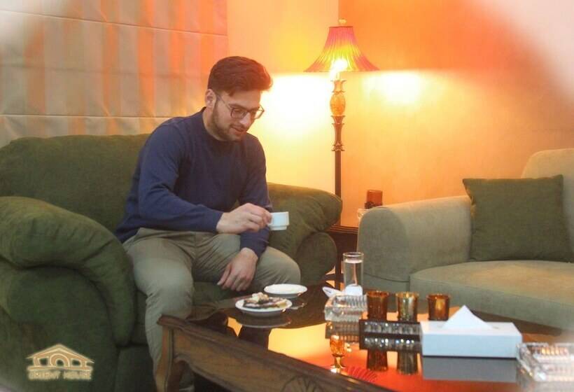 Orient House Hotel Suites