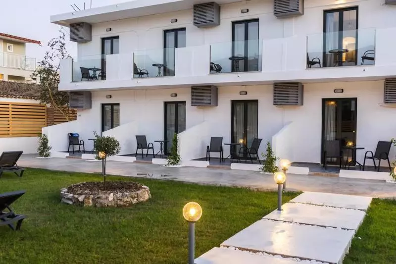 Rooms 48 By Zante Plaza