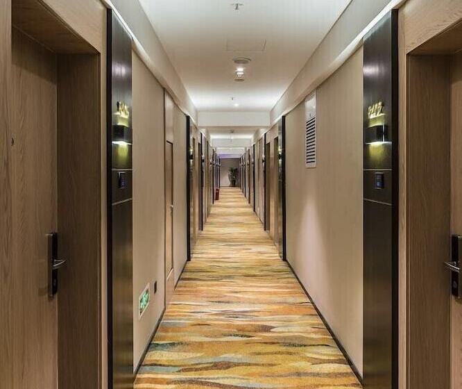 Hollyston Hotel Of Chengdu