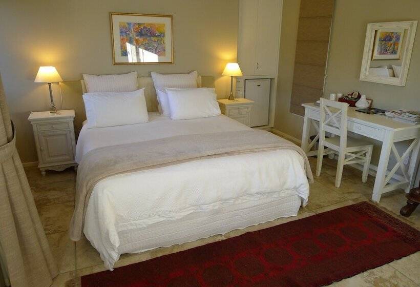 Отель Bream Bay Lodge