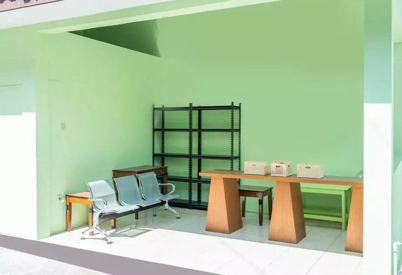 هتل Cemara Residence By Oyo Rooms