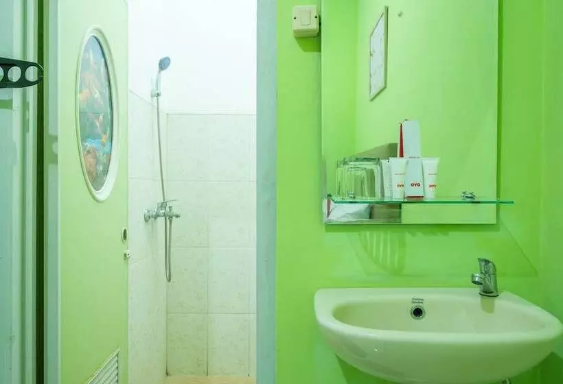 هتل Cemara Residence By Oyo Rooms