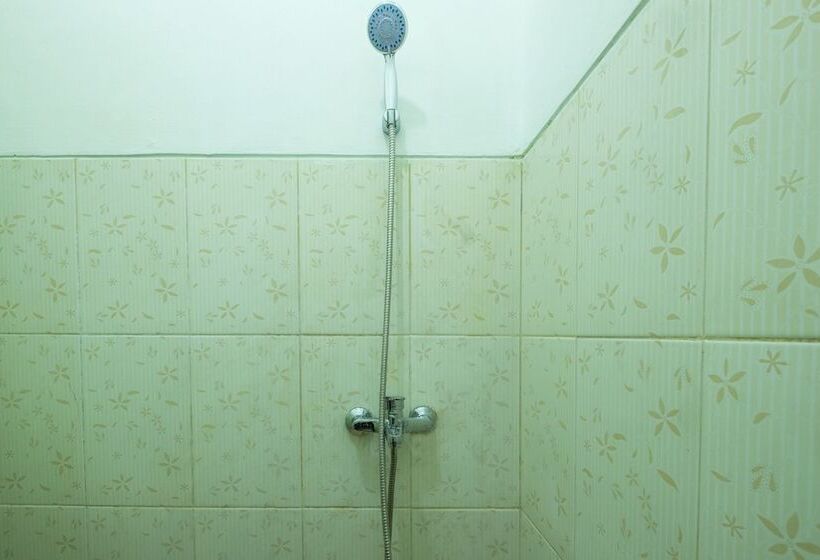 Hotel Cemara Residence By Oyo Rooms