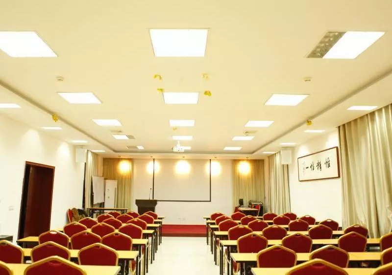 ホテル Greentree Inn Zaozhuang Taishan Road Shituanxiao Express