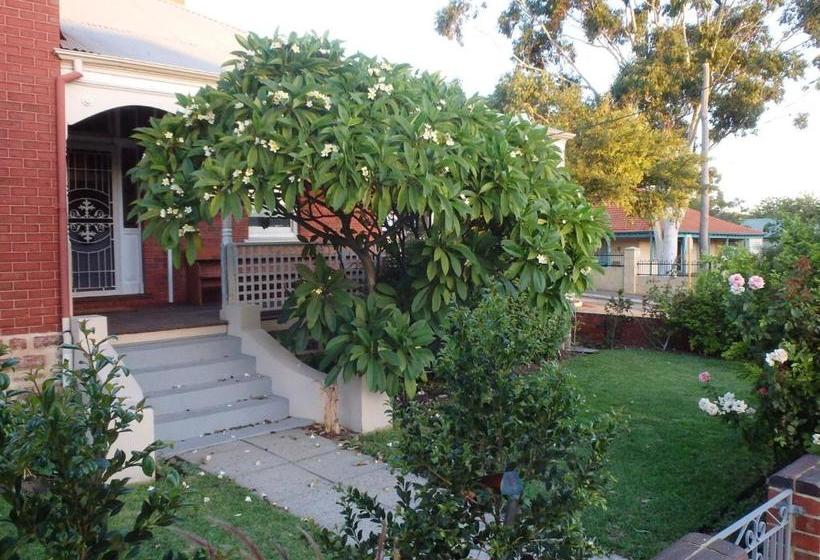 בית מלון כפרי Hamptons Inn Bed & Breakfast