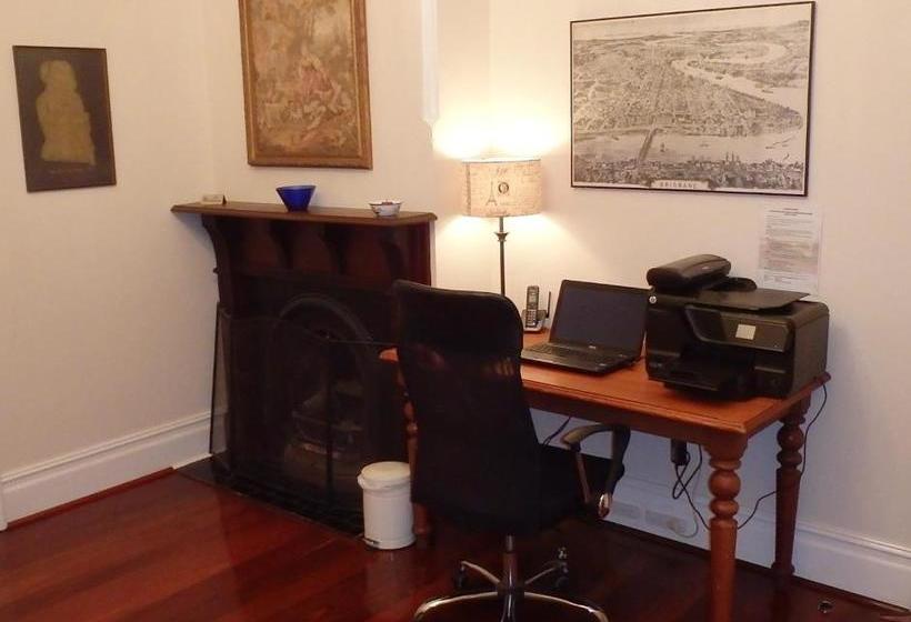 בית מלון כפרי Hamptons Inn Bed & Breakfast