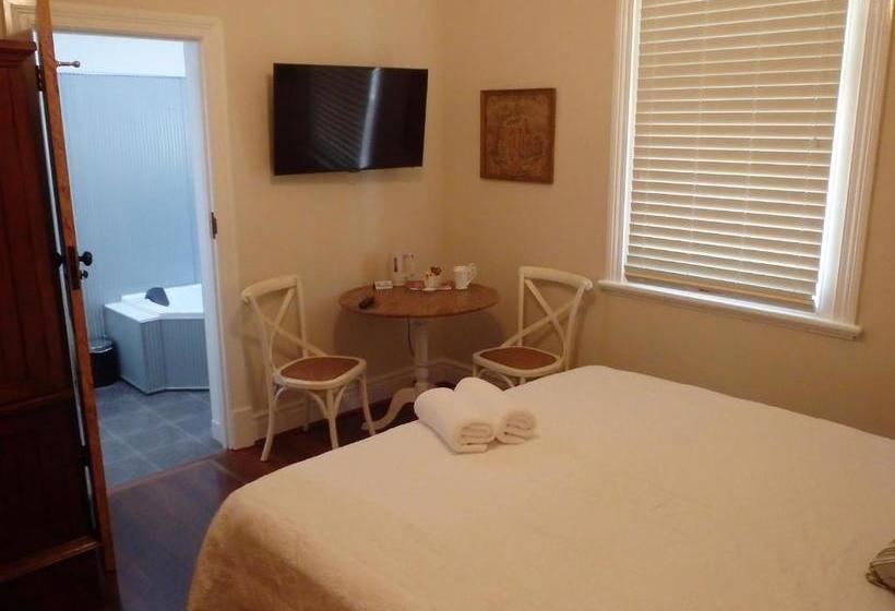 בית מלון כפרי Hamptons Inn Bed & Breakfast