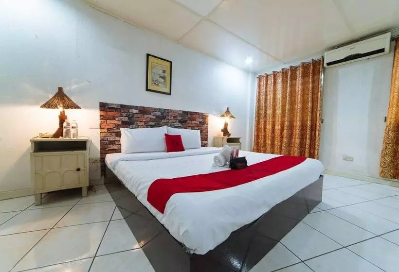 Hotelli Reddoorz Premium @ Clarkview Angeles City