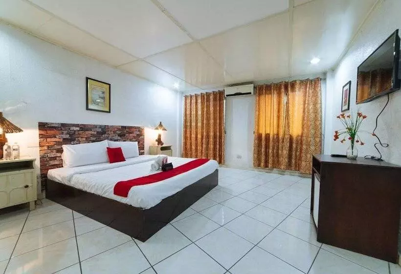 Hotelli Reddoorz Premium @ Clarkview Angeles City