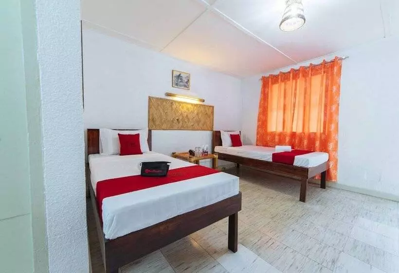 Hotelli Reddoorz Premium @ Clarkview Angeles City