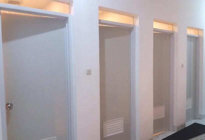 Szálloda Shakti Capsule Cihampelas Bandung