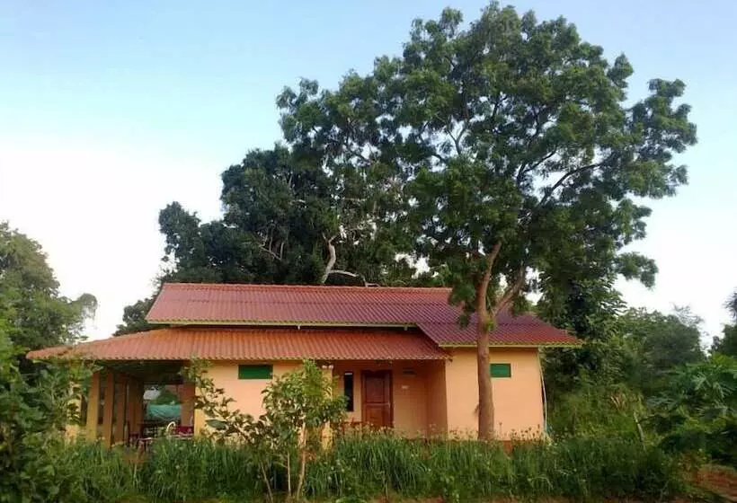 Hotelli Wilpattu Dilsara Holiday Resort