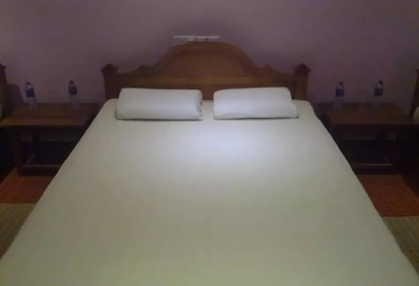 Hotelli Wilpattu Dilsara Holiday Resort