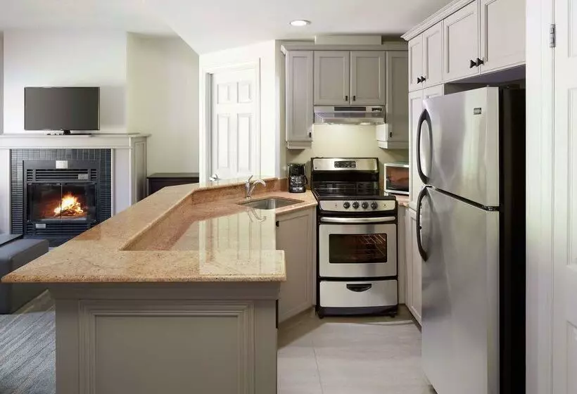Homewood Suites By Hilton Monttremblant Resort