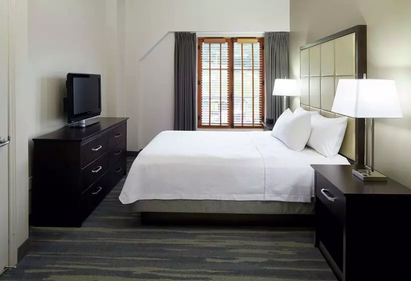 Homewood Suites By Hilton Monttremblant Resort