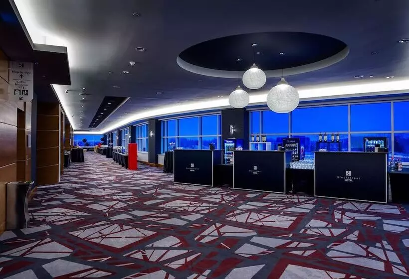 Отель Brookstreet