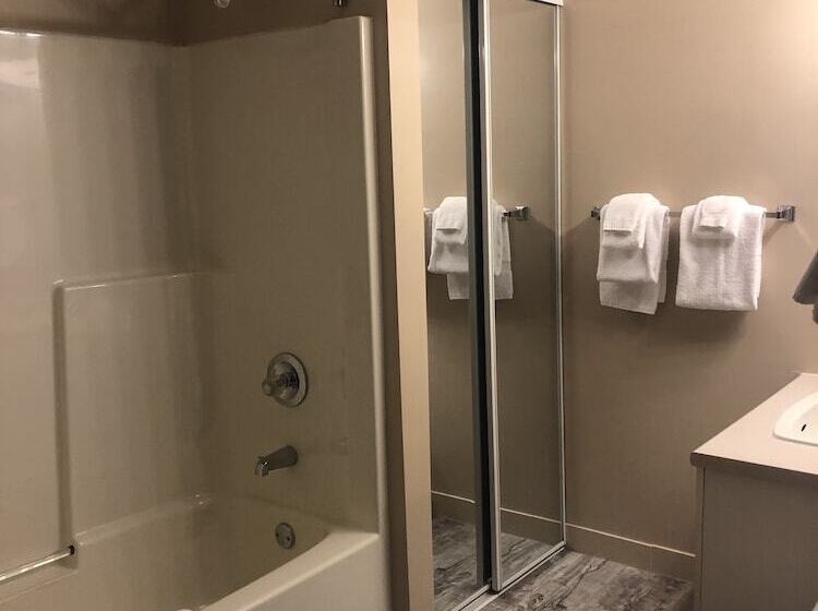 Hotel Clearwater Valley Resort