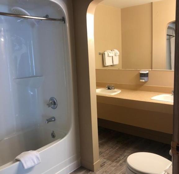 Hotel Clearwater Valley Resort